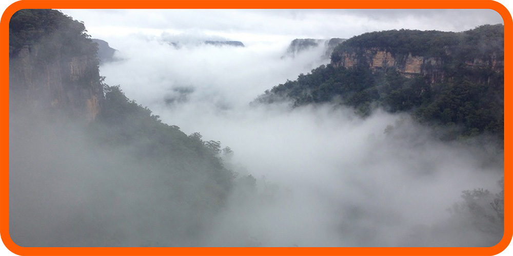 Blue Mountains dinner setting overlooking Jamieson Valley